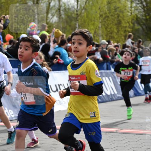 12.04.2026 - 45. Internationalen Wilhelmsburger Insellauf J. Mangold http://msf.ph/oto/9520466 12.04.2026 14:09:01 Ziel 91, 254, 1506, 266, 713, 547, 762, 281, 928, 953 meine-sportfotos.de
