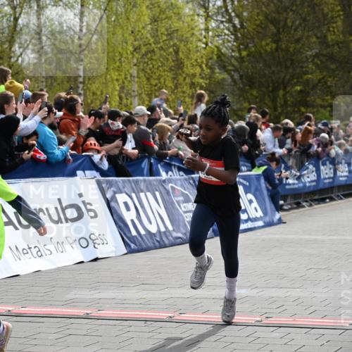 12.04.2026 - 45. Internationalen Wilhelmsburger Insellauf J. Mangold http://msf.ph/oto/9520495 12.04.2026 14:09:07 Ziel 762, 281, 928, 953, 614, 235, 50, 256, 214, 939, 274 meine-sportfotos.de