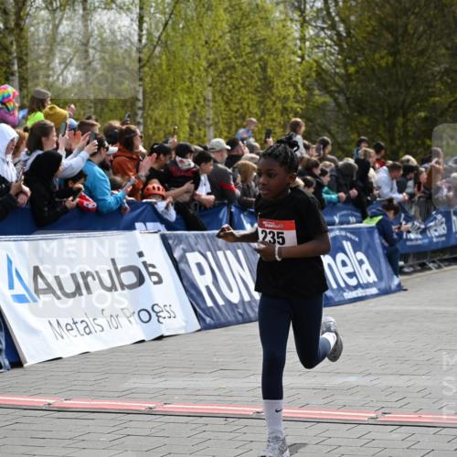 12.04.2026 - 45. Internationalen Wilhelmsburger Insellauf J. Mangold http://msf.ph/oto/9520497 12.04.2026 14:09:07 Ziel 762, 281, 928, 953, 614, 235, 50, 256, 214, 939, 274 meine-sportfotos.de