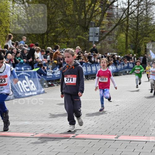 12.04.2026 - 45. Internationalen Wilhelmsburger Insellauf J. Mangold http://msf.ph/oto/9520614 12.04.2026 14:09:24 Ziel 911, 741, 1502, 927, 215, 577, 223, 271, 691, 1511, 252, 270, 220 meine-sportfotos.de