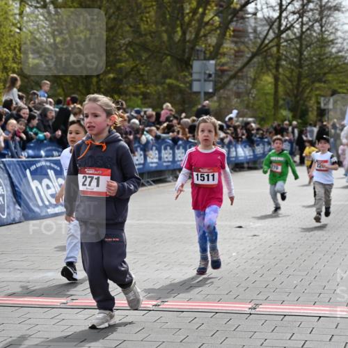 12.04.2026 - 45. Internationalen Wilhelmsburger Insellauf J. Mangold http://msf.ph/oto/9520622 12.04.2026 14:09:25 Ziel 927, 215, 577, 223, 271, 691, 1511, 252, 270, 220, 219 meine-sportfotos.de