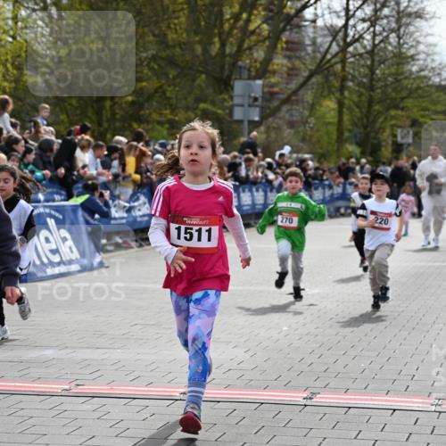 12.04.2026 - 45. Internationalen Wilhelmsburger Insellauf J. Mangold http://msf.ph/oto/9520632 12.04.2026 14:09:26 Ziel 577, 223, 271, 691, 1511, 252, 270, 220, 219 meine-sportfotos.de