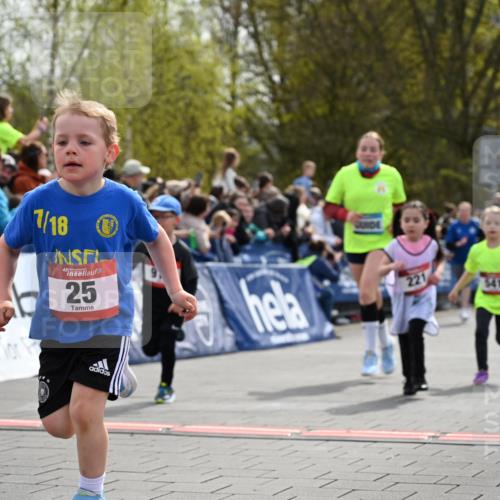 12.04.2026 - 45. Internationalen Wilhelmsburger Insellauf J. Mangold http://msf.ph/oto/9520664 12.04.2026 14:09:35 Ziel 216, 25, 1066, 209, 915, 221, 541, 1501 meine-sportfotos.de