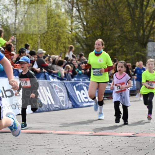 12.04.2026 - 45. Internationalen Wilhelmsburger Insellauf J. Mangold http://msf.ph/oto/9520667 12.04.2026 14:09:35 Ziel 216, 25, 1066, 209, 915, 221, 541, 1501 meine-sportfotos.de