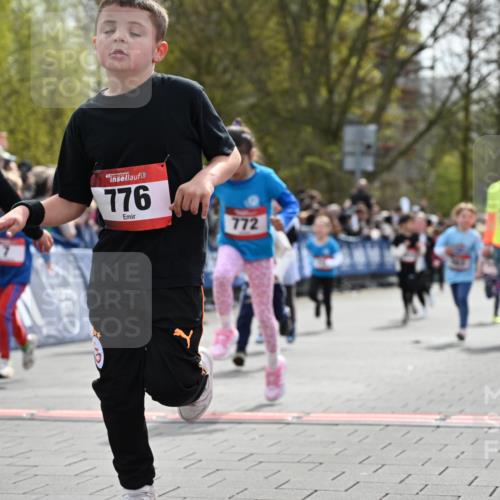12.04.2026 - 45. Internationalen Wilhelmsburger Insellauf J. Mangold http://msf.ph/oto/9520780 12.04.2026 14:09:51 Ziel 206, 908, 776, 172, 183, 196, 449, 772, 7, 917, 284, 44, 200, 563, 53, 712, 1512, 1525, 551, 764, 567 meine-sportfotos.de