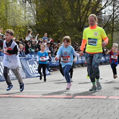 12.04.2026 - 45. Internationalen Wilhelmsburger Insellauf J. Mangold http://msf.ph/oto/9520797 12.04.2026 14:09:53 Ziel 908, 776, 172, 183, 196, 449, 772, 7, 917, 284, 44, 200, 563, 53, 712, 1512, 1525, 551, 764, 567, 720, 719 meine-sportfotos.de