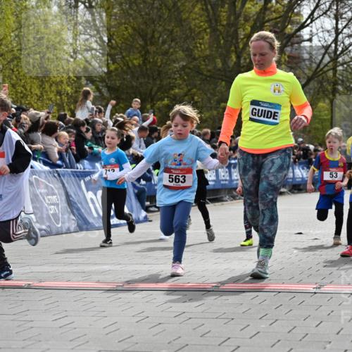 12.04.2026 - 45. Internationalen Wilhelmsburger Insellauf J. Mangold http://msf.ph/oto/9520799 12.04.2026 14:09:53 Ziel 908, 776, 172, 183, 196, 449, 772, 7, 917, 284, 44, 200, 563, 53, 712, 1512, 1525, 551, 764, 567, 720, 719 meine-sportfotos.de