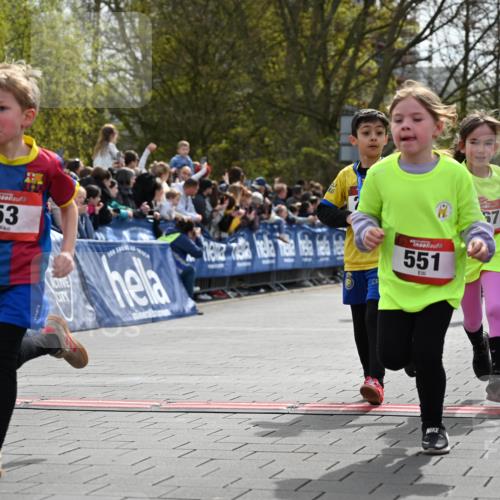 12.04.2026 - 45. Internationalen Wilhelmsburger Insellauf J. Mangold http://msf.ph/oto/9520814 12.04.2026 14:09:55 Ziel 7, 917, 284, 44, 200, 563, 53, 712, 1512, 1525, 551, 764, 567, 720, 719, 907, 158, 268 meine-sportfotos.de