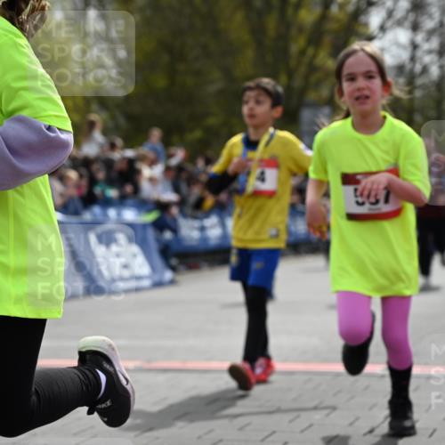 12.04.2026 - 45. Internationalen Wilhelmsburger Insellauf J. Mangold http://msf.ph/oto/9520824 12.04.2026 14:09:56 Ziel 284, 44, 200, 563, 53, 712, 1512, 1525, 551, 764, 567, 720, 719, 907, 158, 268, 543, 721 meine-sportfotos.de