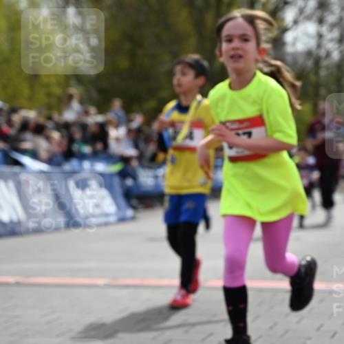 12.04.2026 - 45. Internationalen Wilhelmsburger Insellauf J. Mangold http://msf.ph/oto/9520826 12.04.2026 14:09:56 Ziel 284, 44, 200, 563, 53, 712, 1512, 1525, 551, 764, 567, 720, 719, 907, 158, 268, 543, 721 meine-sportfotos.de