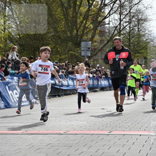 12.04.2026 - 45. Internationalen Wilhelmsburger Insellauf J. Mangold http://msf.ph/oto/9520985 12.04.2026 14:10:24 Ziel 86, 132, 417, 60, 746, 664, 218, 203, 633, 963 meine-sportfotos.de