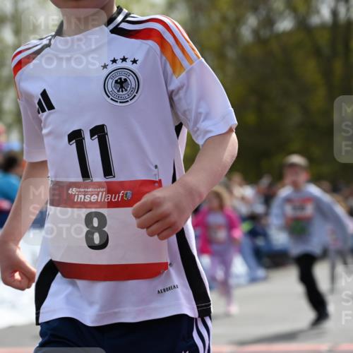 12.04.2026 - 45. Internationalen Wilhelmsburger Insellauf J. Mangold http://msf.ph/oto/9521132 12.04.2026 14:10:52 Ziel 912, 188, 430, 210, 701, 699, 703, 54, 147, 112, 643 meine-sportfotos.de
