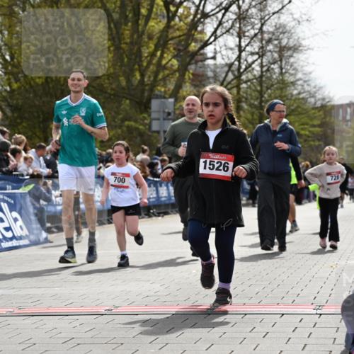 12.04.2026 - 45. Internationalen Wilhelmsburger Insellauf J. Mangold http://msf.ph/oto/9521176 12.04.2026 14:10:59 Ziel 643, 1514, 1526, 700, 707, 727, 57, 728 meine-sportfotos.de