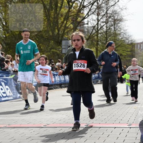 12.04.2026 - 45. Internationalen Wilhelmsburger Insellauf J. Mangold http://msf.ph/oto/9521179 12.04.2026 14:10:59 Ziel 643, 1514, 1526, 700, 707, 727, 57, 728 meine-sportfotos.de