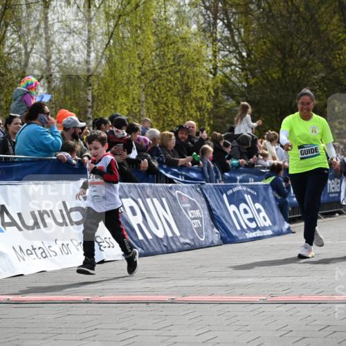 12.04.2026 - 45. Internationalen Wilhelmsburger Insellauf J. Mangold http://msf.ph/oto/9521339 12.04.2026 14:11:49 Ziel 1528, 213, 177 meine-sportfotos.de