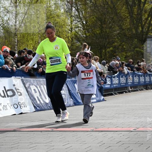 12.04.2026 - 45. Internationalen Wilhelmsburger Insellauf J. Mangold http://msf.ph/oto/9521348 12.04.2026 14:11:51 Ziel 213, 177, 1070 meine-sportfotos.de