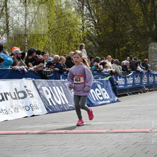 12.04.2026 - 45. Internationalen Wilhelmsburger Insellauf J. Mangold http://msf.ph/oto/9521369 12.04.2026 14:12:02 Ziel 462 meine-sportfotos.de