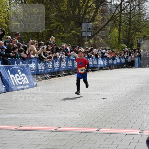 12.04.2026 - 45. Internationalen Wilhelmsburger Insellauf J. Mangold http://msf.ph/oto/9521385 12.04.2026 14:19:13 Ziel 1624 meine-sportfotos.de