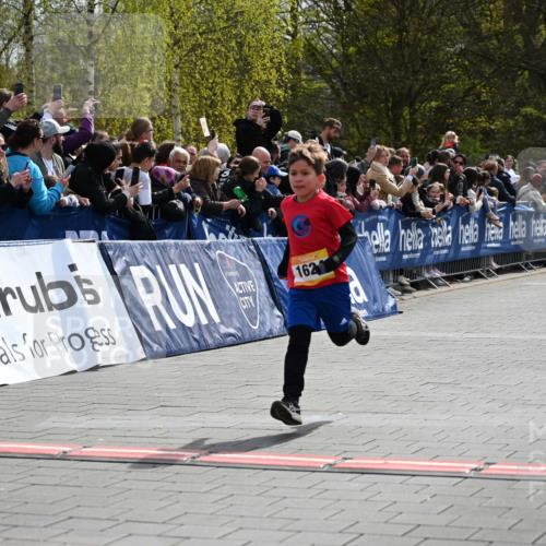 12.04.2026 - 45. Internationalen Wilhelmsburger Insellauf J. Mangold http://msf.ph/oto/9521400 12.04.2026 14:19:14 Ziel 1624 meine-sportfotos.de