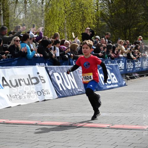 12.04.2026 - 45. Internationalen Wilhelmsburger Insellauf J. Mangold http://msf.ph/oto/9521402 12.04.2026 14:19:14 Ziel 1624 meine-sportfotos.de