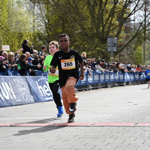 12.04.2026 - 45. Internationalen Wilhelmsburger Insellauf J. Mangold http://msf.ph/oto/9521434 12.04.2026 14:19:33 Ziel 941, 265, 87, 1614 meine-sportfotos.de