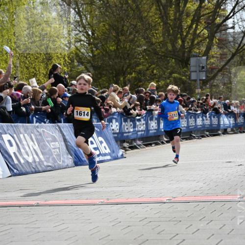 12.04.2026 - 45. Internationalen Wilhelmsburger Insellauf J. Mangold http://msf.ph/oto/9521450 12.04.2026 14:19:37 Ziel 265, 87, 1614, 1613 meine-sportfotos.de