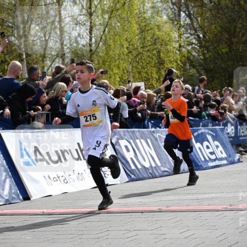 12.04.2026 - 45. Internationalen Wilhelmsburger Insellauf J. Mangold http://msf.ph/oto/9521477 12.04.2026 14:19:44 Ziel 950, 275, 480 meine-sportfotos.de