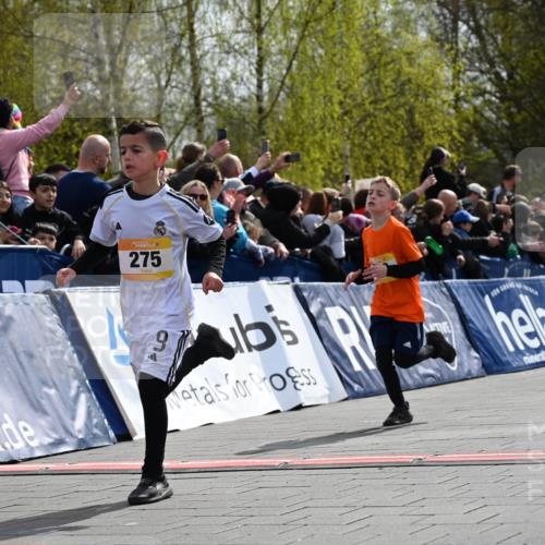12.04.2026 - 45. Internationalen Wilhelmsburger Insellauf J. Mangold http://msf.ph/oto/9521480 12.04.2026 14:19:44 Ziel 950, 275, 480 meine-sportfotos.de