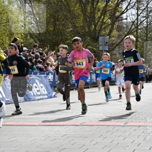 12.04.2026 - 45. Internationalen Wilhelmsburger Insellauf J. Mangold http://msf.ph/oto/9521540 12.04.2026 14:19:56 Ziel 952, 1604, 985, 944, 64, 96, 579, 740, 943, 793, 845, 682, 413, 982, 155, 621 meine-sportfotos.de