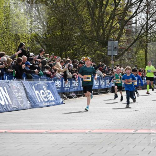 12.04.2026 - 45. Internationalen Wilhelmsburger Insellauf J. Mangold http://msf.ph/oto/9521560 12.04.2026 14:20:01 Ziel 682, 413, 982, 155, 621, 1602, 478, 83, 968, 465 meine-sportfotos.de