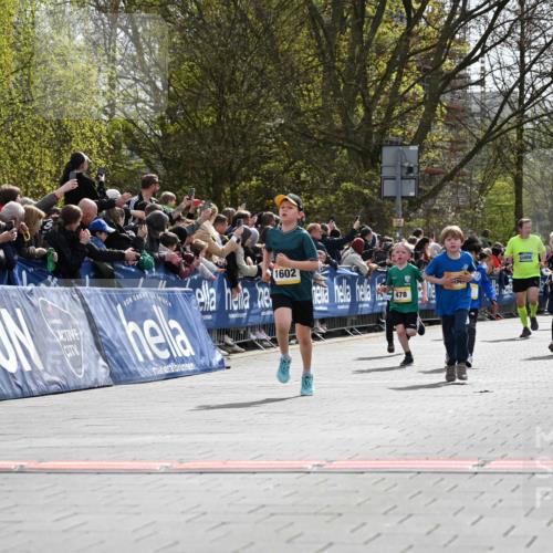 12.04.2026 - 45. Internationalen Wilhelmsburger Insellauf J. Mangold http://msf.ph/oto/9521562 12.04.2026 14:20:01 Ziel 682, 413, 982, 155, 621, 1602, 478, 83, 968, 465 meine-sportfotos.de