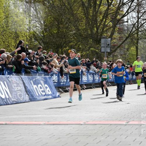 12.04.2026 - 45. Internationalen Wilhelmsburger Insellauf J. Mangold http://msf.ph/oto/9521563 12.04.2026 14:20:01 Ziel 682, 413, 982, 155, 621, 1602, 478, 83, 968, 465 meine-sportfotos.de