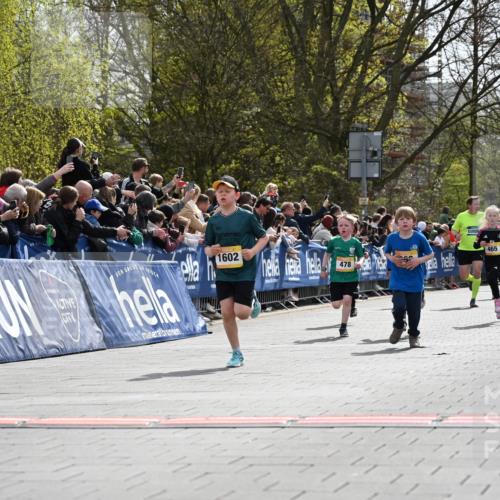 12.04.2026 - 45. Internationalen Wilhelmsburger Insellauf J. Mangold http://msf.ph/oto/9521565 12.04.2026 14:20:01 Ziel 682, 413, 982, 155, 621, 1602, 478, 83, 968, 465 meine-sportfotos.de