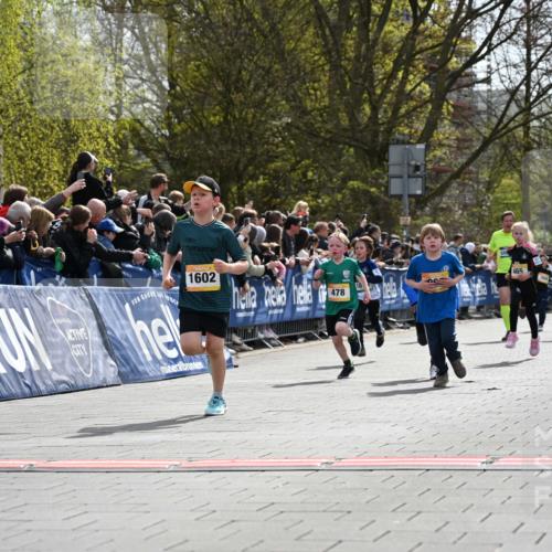 12.04.2026 - 45. Internationalen Wilhelmsburger Insellauf J. Mangold http://msf.ph/oto/9521569 12.04.2026 14:20:01 Ziel 682, 413, 982, 155, 621, 1602, 478, 83, 968, 465 meine-sportfotos.de
