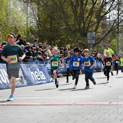 12.04.2026 - 45. Internationalen Wilhelmsburger Insellauf J. Mangold http://msf.ph/oto/9521576 12.04.2026 14:20:02 Ziel 982, 155, 621, 1602, 478, 83, 968, 465, 631, 1621 meine-sportfotos.de