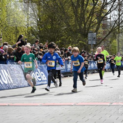 12.04.2026 - 45. Internationalen Wilhelmsburger Insellauf J. Mangold http://msf.ph/oto/9521582 12.04.2026 14:20:02 Ziel 982, 155, 621, 1602, 478, 83, 968, 465, 631, 1621 meine-sportfotos.de