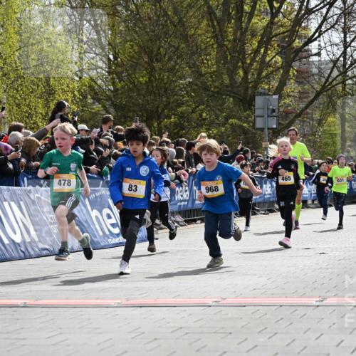 12.04.2026 - 45. Internationalen Wilhelmsburger Insellauf J. Mangold http://msf.ph/oto/9521583 12.04.2026 14:20:02 Ziel 982, 155, 621, 1602, 478, 83, 968, 465, 631, 1621 meine-sportfotos.de