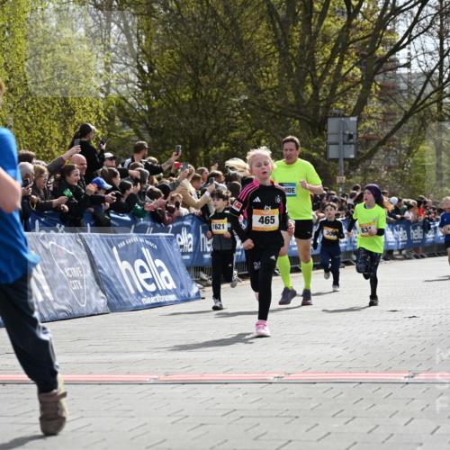 12.04.2026 - 45. Internationalen Wilhelmsburger Insellauf J. Mangold http://msf.ph/oto/9521600 12.04.2026 14:20:04 Ziel 1602, 478, 83, 968, 465, 631, 1621, 304, 225, 1618, 108, 534 meine-sportfotos.de