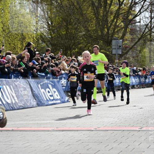 12.04.2026 - 45. Internationalen Wilhelmsburger Insellauf J. Mangold http://msf.ph/oto/9521601 12.04.2026 14:20:04 Ziel 1602, 478, 83, 968, 465, 631, 1621, 304, 225, 1618, 108, 534 meine-sportfotos.de