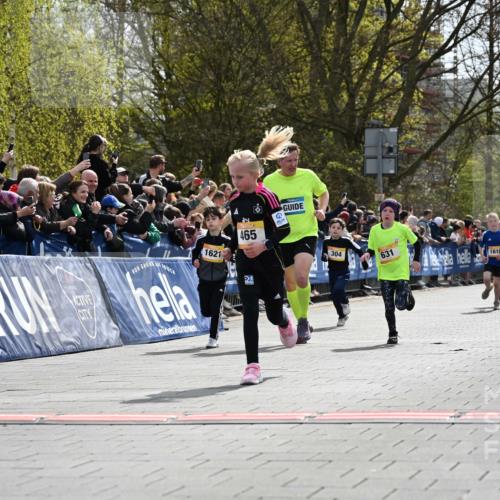 12.04.2026 - 45. Internationalen Wilhelmsburger Insellauf J. Mangold http://msf.ph/oto/9521604 12.04.2026 14:20:04 Ziel 1602, 478, 83, 968, 465, 631, 1621, 304, 225, 1618, 108, 534 meine-sportfotos.de