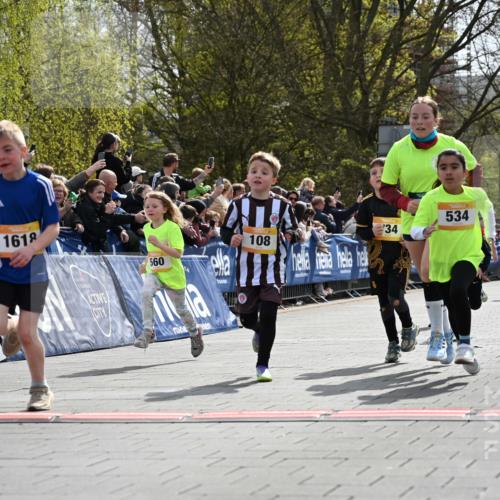 12.04.2026 - 45. Internationalen Wilhelmsburger Insellauf J. Mangold http://msf.ph/oto/9521630 12.04.2026 14:20:08 Ziel 465, 631, 1621, 304, 225, 1618, 108, 534, 447, 560, 734, 775, 587 meine-sportfotos.de