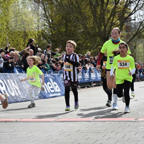 12.04.2026 - 45. Internationalen Wilhelmsburger Insellauf J. Mangold http://msf.ph/oto/9521632 12.04.2026 14:20:08 Ziel 465, 631, 1621, 304, 225, 1618, 108, 534, 447, 560, 734, 775, 587 meine-sportfotos.de