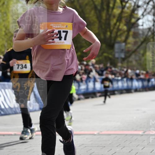 12.04.2026 - 45. Internationalen Wilhelmsburger Insellauf J. Mangold http://msf.ph/oto/9521649 12.04.2026 14:20:10 Ziel 631, 1621, 304, 225, 1618, 108, 534, 447, 560, 734, 775, 587, 405, 1060, 642, 753 meine-sportfotos.de