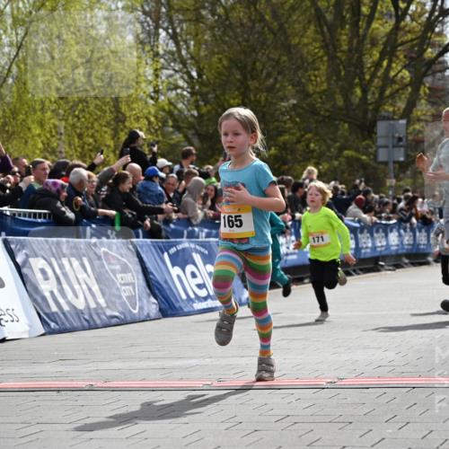 12.04.2026 - 45. Internationalen Wilhelmsburger Insellauf J. Mangold http://msf.ph/oto/9521796 12.04.2026 14:20:34 Ziel 632, 1608, 165, 171, 20, 313 meine-sportfotos.de