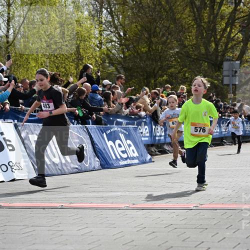 12.04.2026 - 45. Internationalen Wilhelmsburger Insellauf J. Mangold http://msf.ph/oto/9521811 12.04.2026 14:20:38 Ziel 171, 20, 313, 576, 935, 301, 61, 237 meine-sportfotos.de