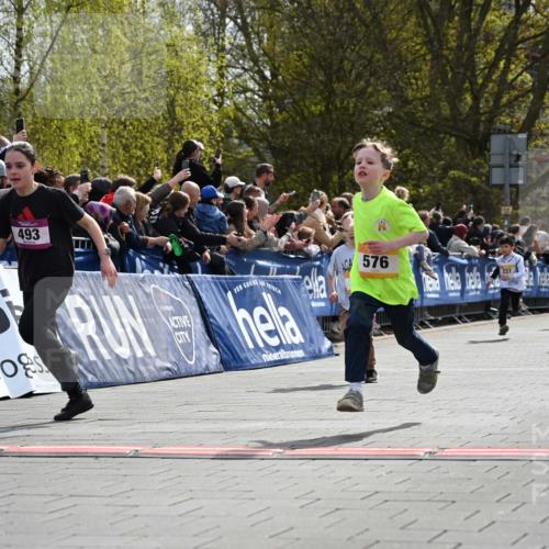 12.04.2026 - 45. Internationalen Wilhelmsburger Insellauf J. Mangold http://msf.ph/oto/9521813 12.04.2026 14:20:39 Ziel 171, 20, 313, 576, 935, 301, 61, 237, 578 meine-sportfotos.de