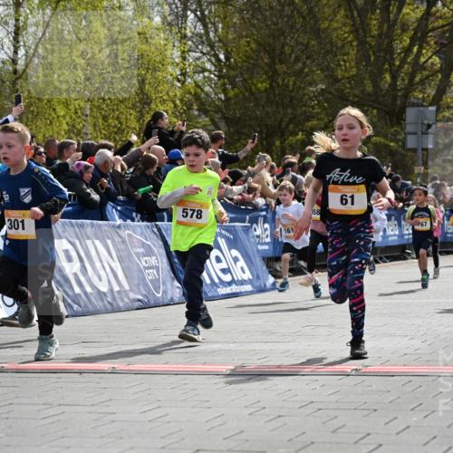 12.04.2026 - 45. Internationalen Wilhelmsburger Insellauf J. Mangold http://msf.ph/oto/9521842 12.04.2026 14:20:42 Ziel 576, 935, 301, 61, 237, 578, 751, 940, 958, 832, 1610, 3, 285, 1073, 767, 404 meine-sportfotos.de