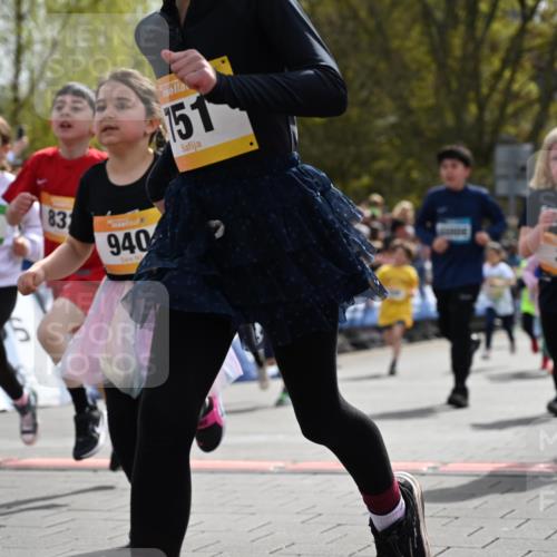 12.04.2026 - 45. Internationalen Wilhelmsburger Insellauf J. Mangold http://msf.ph/oto/9521866 12.04.2026 14:20:45 Ziel 301, 61, 237, 578, 751, 940, 958, 832, 1610, 3, 285, 1073, 767, 404, 318, 539, 431, 135, 545, 537, 30, 133, 977, 84 meine-sportfotos.de