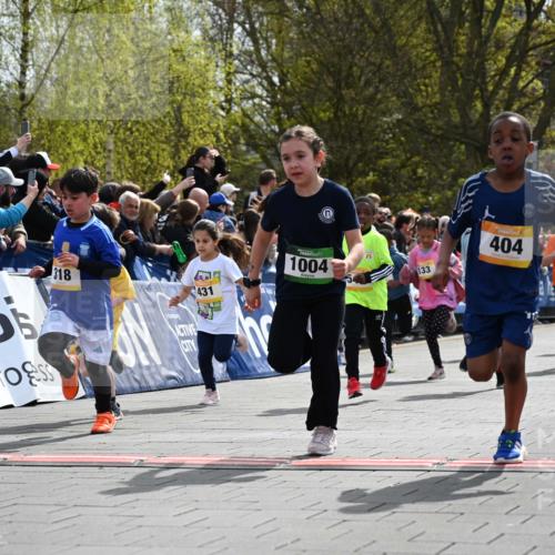 12.04.2026 - 45. Internationalen Wilhelmsburger Insellauf J. Mangold http://msf.ph/oto/9521872 12.04.2026 14:20:47 Ziel 578, 751, 940, 958, 832, 1610, 3, 285, 1073, 767, 404, 318, 539, 431, 135, 545, 537, 30, 133, 977, 84, 1606, 473, 956, 467 meine-sportfotos.de