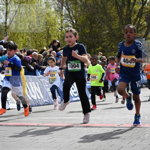 12.04.2026 - 45. Internationalen Wilhelmsburger Insellauf J. Mangold http://msf.ph/oto/9521873 12.04.2026 14:20:47 Ziel 578, 751, 940, 958, 832, 1610, 3, 285, 1073, 767, 404, 318, 539, 431, 135, 545, 537, 30, 133, 977, 84, 1606, 473, 956, 467 meine-sportfotos.de